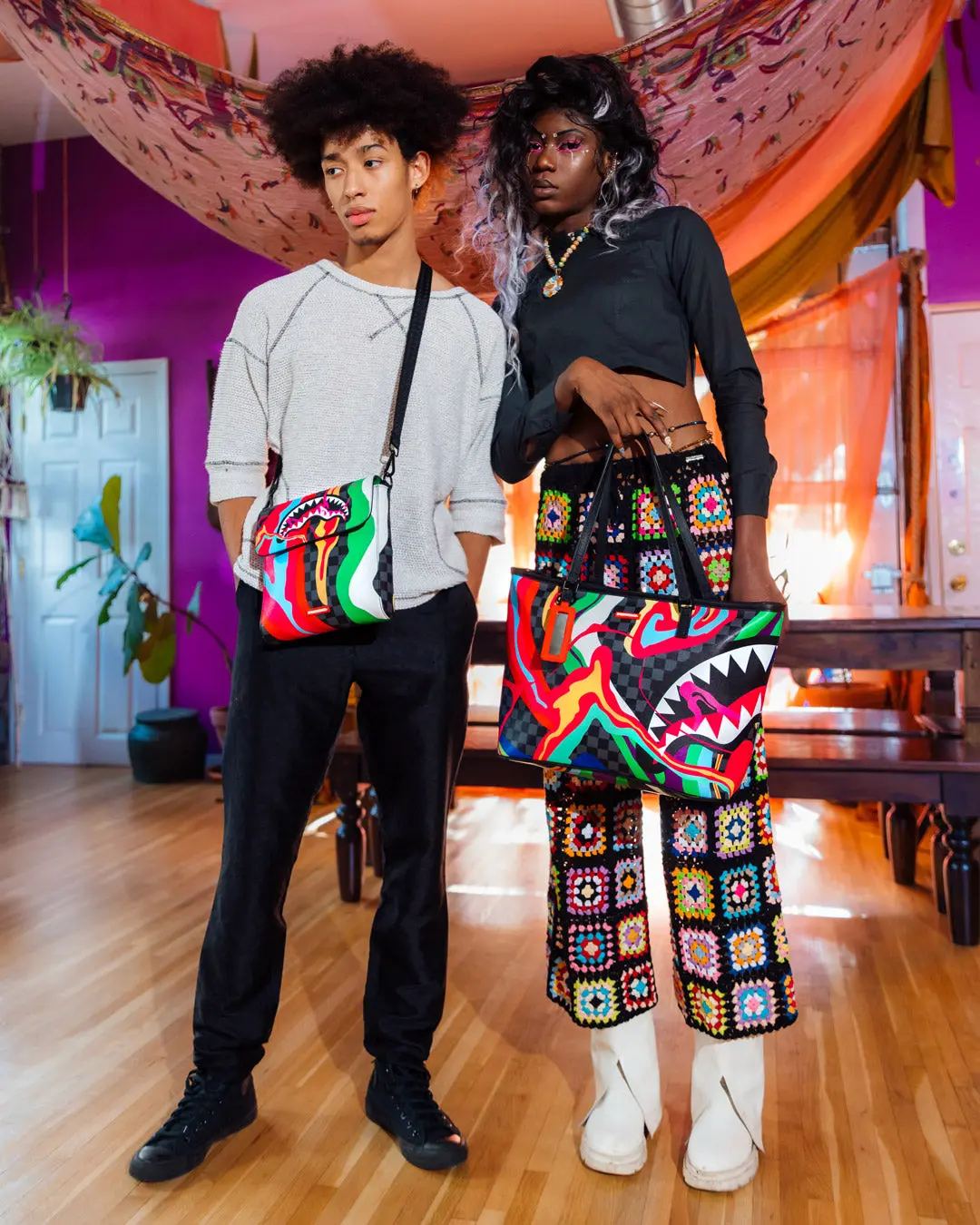 TRIPPY TAFFY LARGE SLING CROSSBODY - Image 8
