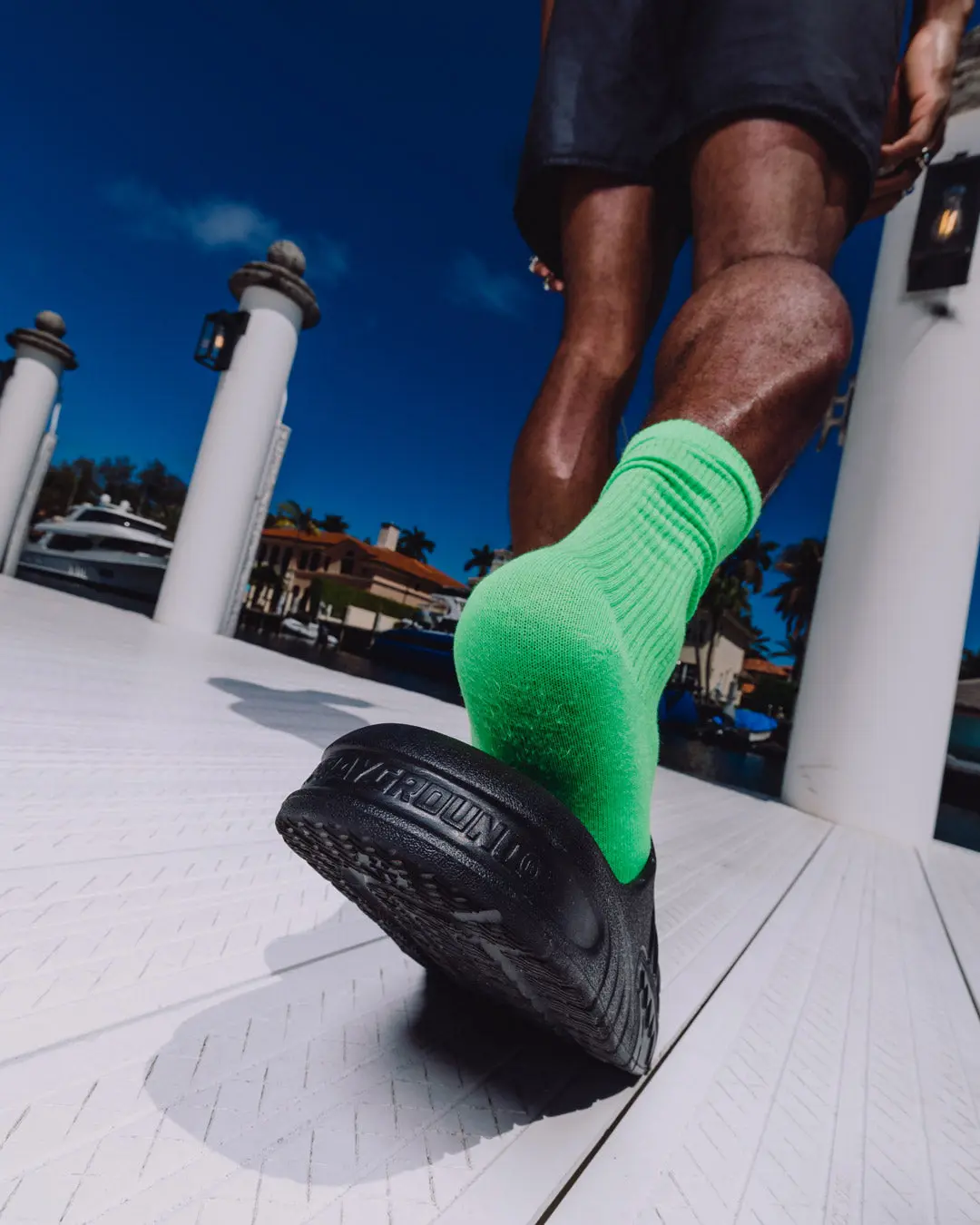 SHARK SLIDE (BLK) - Image 2