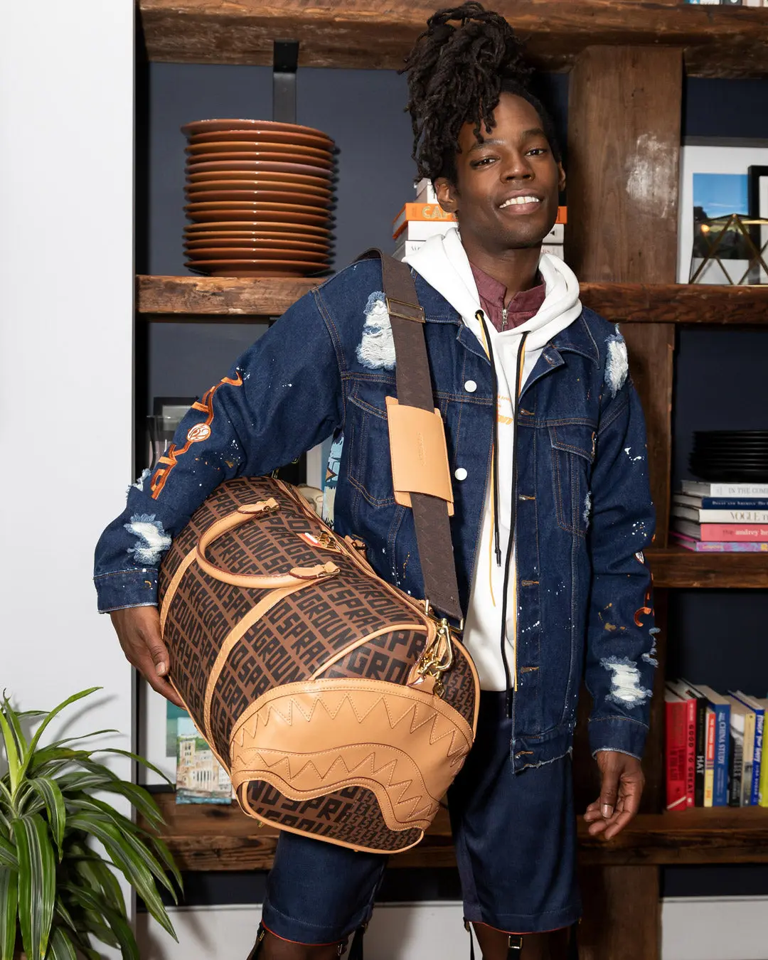 SHARKFINITY DUFFLE - Image 4