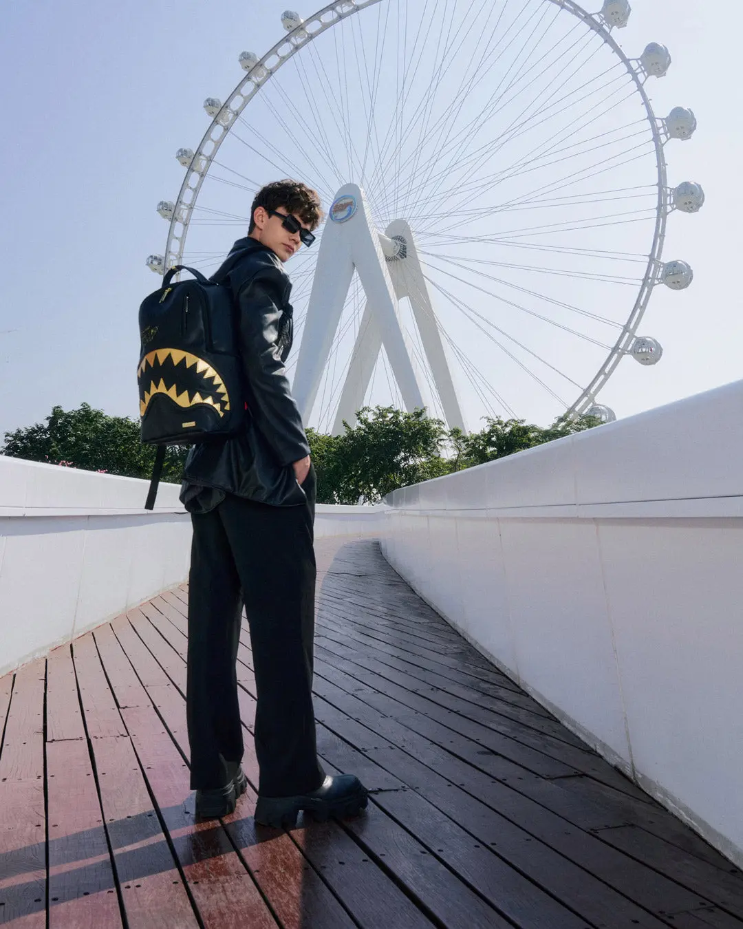 SHARK CENTRAL GILDED BITE BACKPACK - Image 2