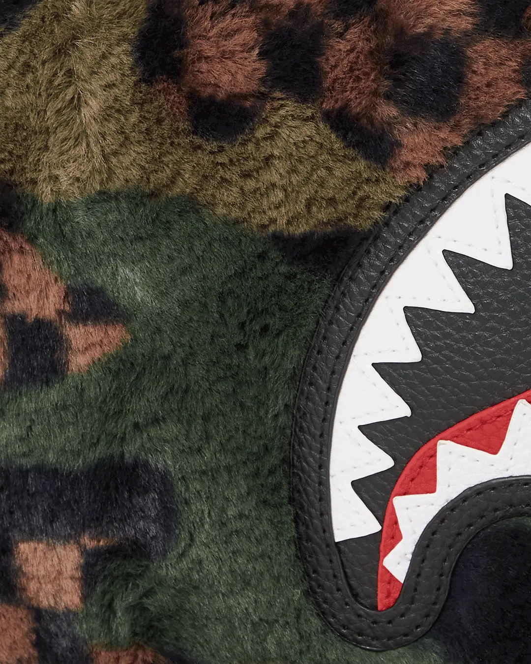 BIG SKY FUR SHARK CROSSOVER CLUTCH - Image 9