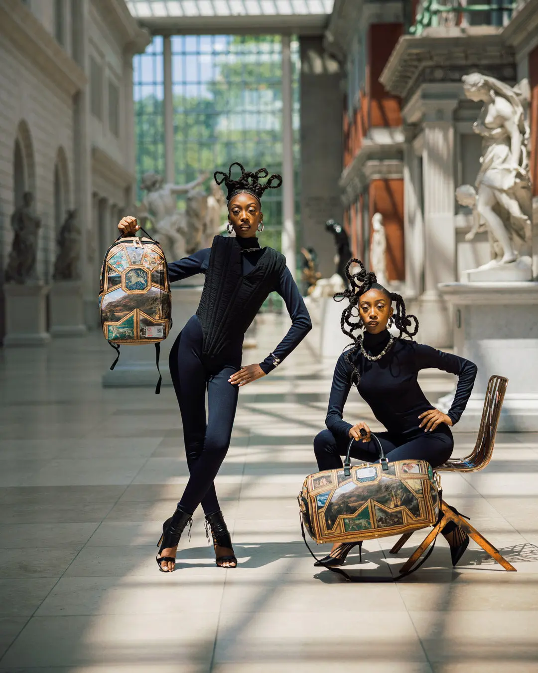 THE MET MASTERPIECES BACKPACK - Image 12