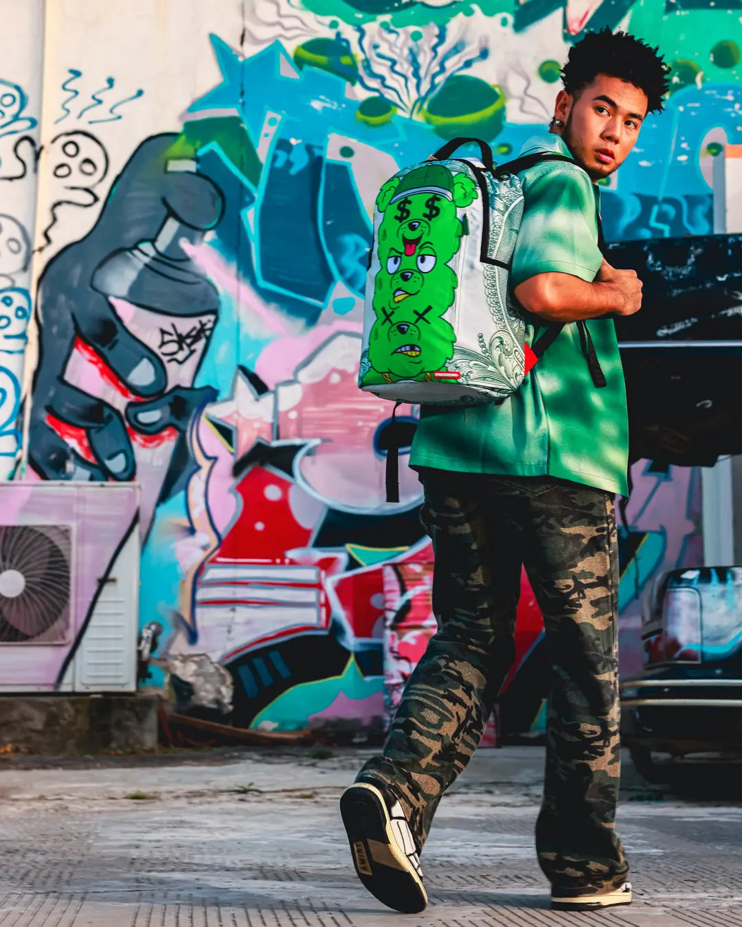 MONEYBEAR SEEING TRIPLE BACKPACK - Image 4