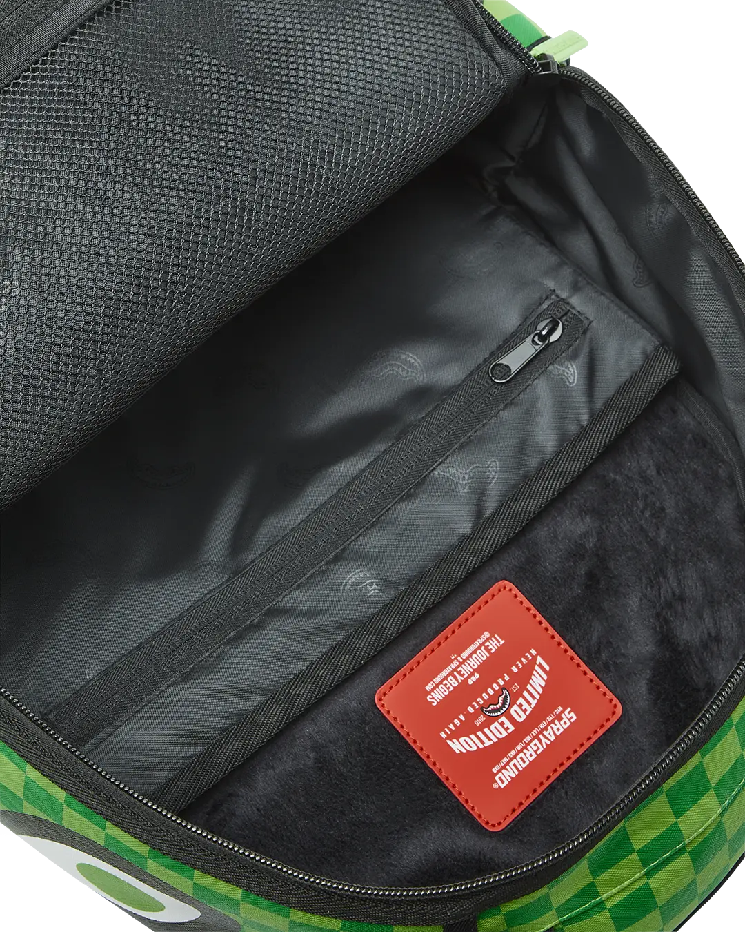 RICK & MORTY INTO THE FURY BACKPACK (DLXV) - Image 11