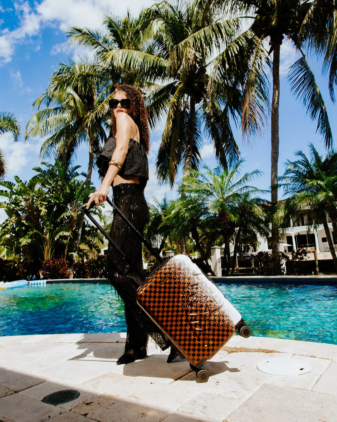 SPRAYSHARKS WORLDWIDE SHARKITECTURE CARRY-ON LUGGAGE - Image 8