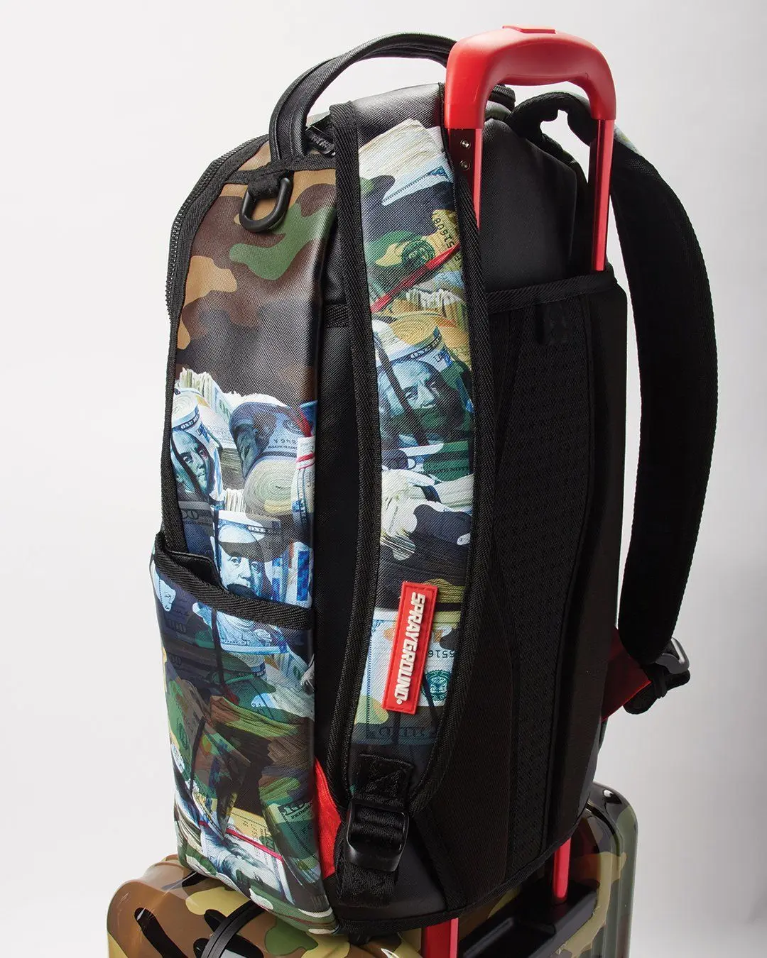 SHARKNAUTICS (CAMO) 29.5” FULL-SIZE LUGGAGE - Image 6