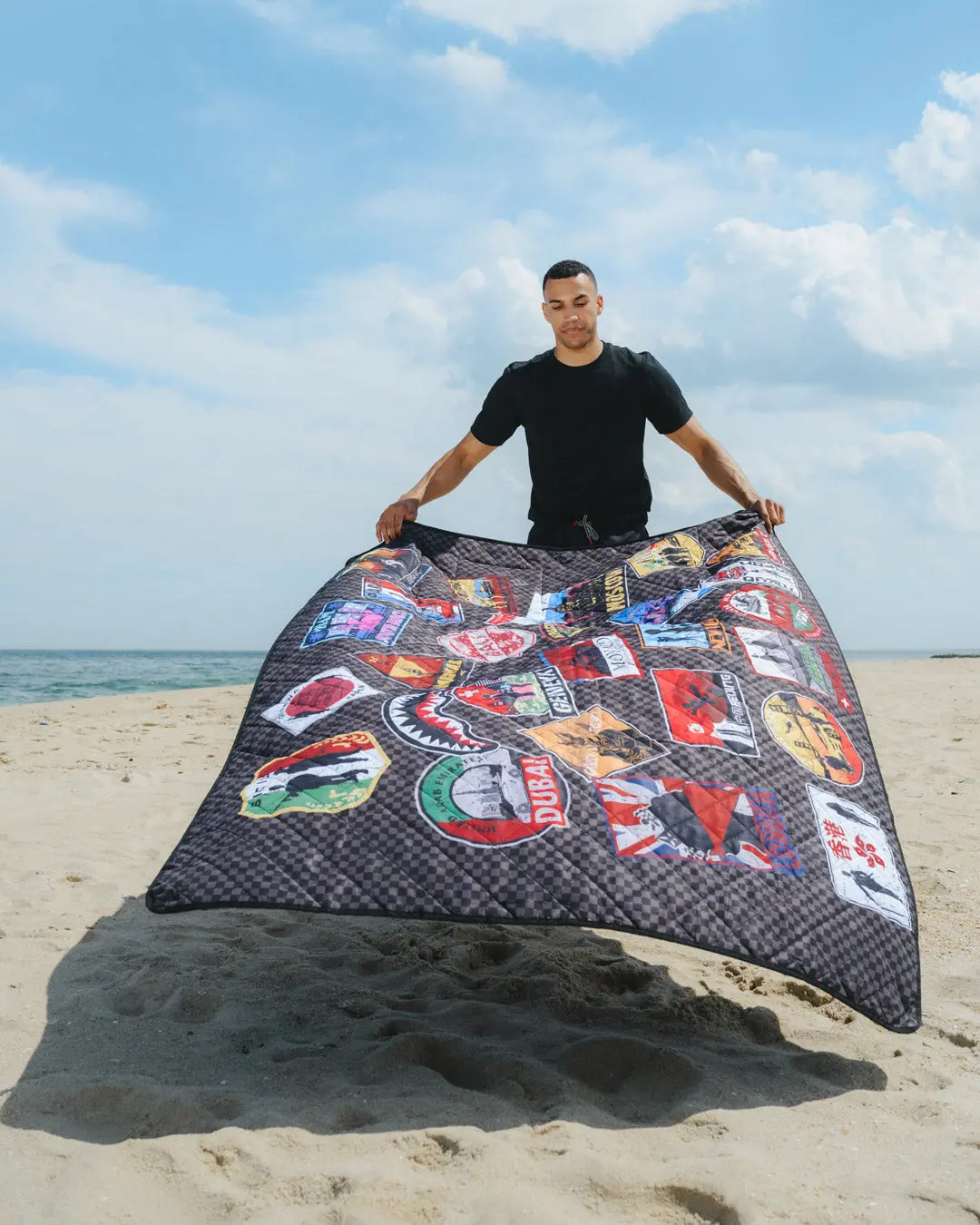 GLOBAL MOGUL UNLIMITED MILES PACKABLE BEACH MAT BLANKET WATER RESISTANT CONVERTIBLE TOTE - Image 8