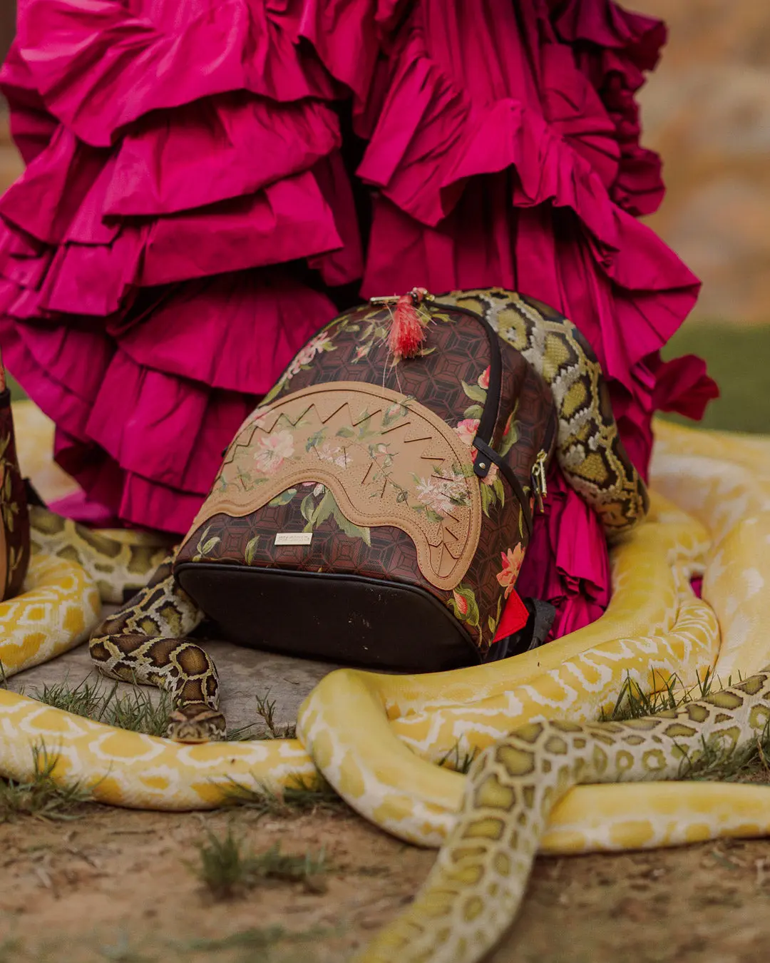 AI DREAMERS GARDEN SAVAGE BACKPACK - Image 10