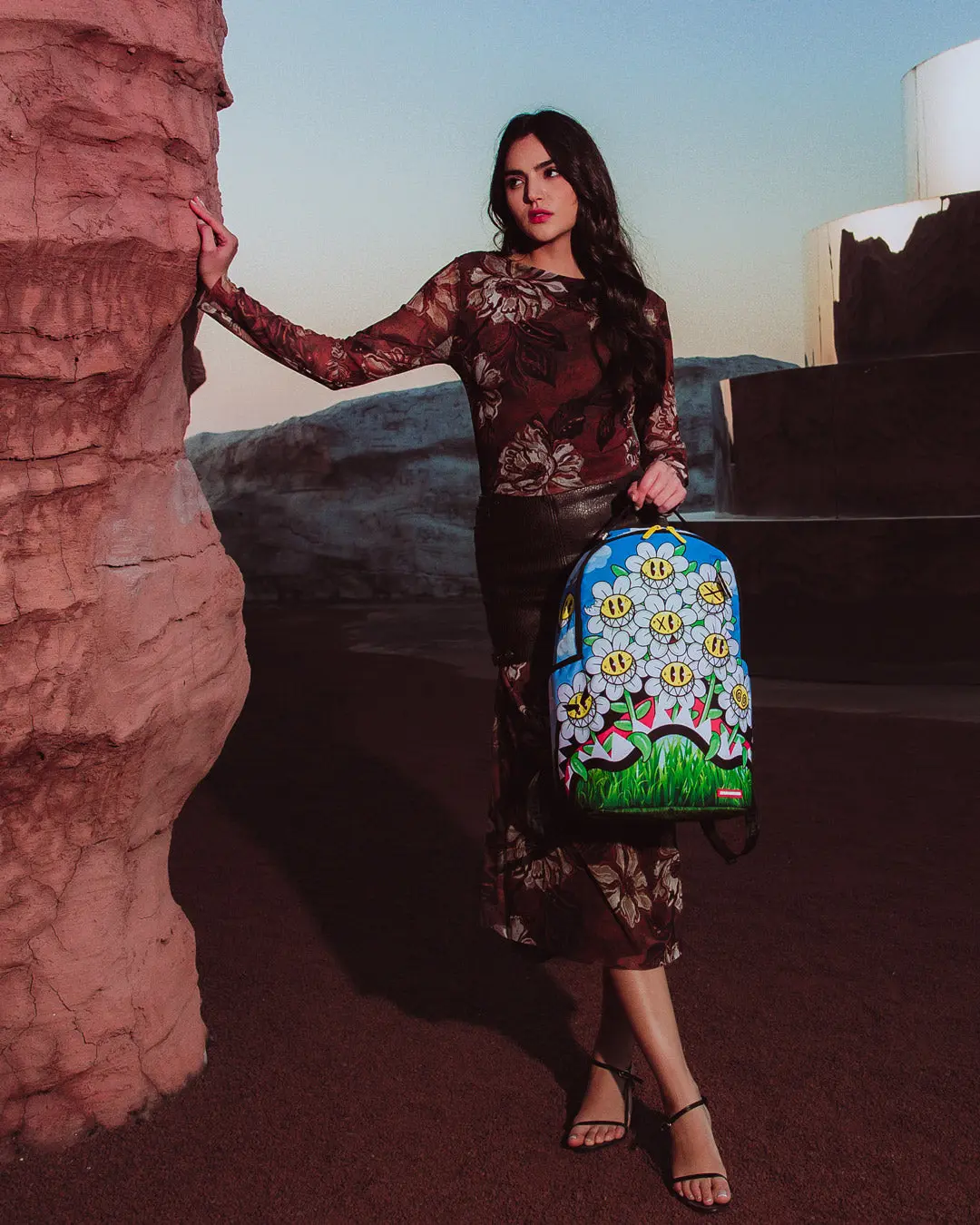 CRAZY DAISY BACKPACK - Image 2