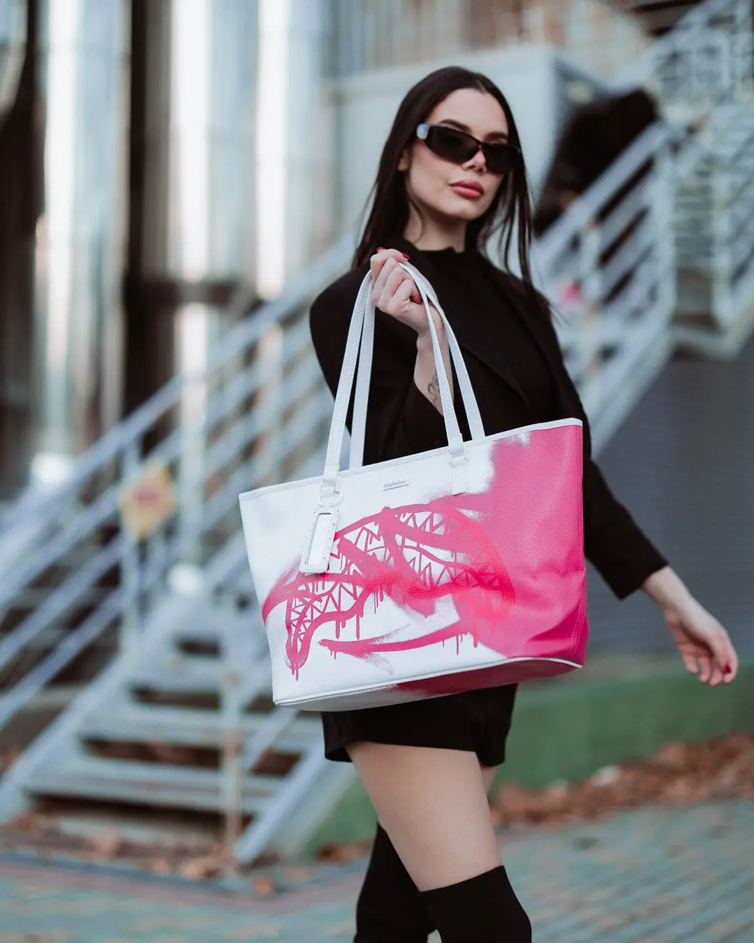 DESIGN STORM TOTE - Image 6