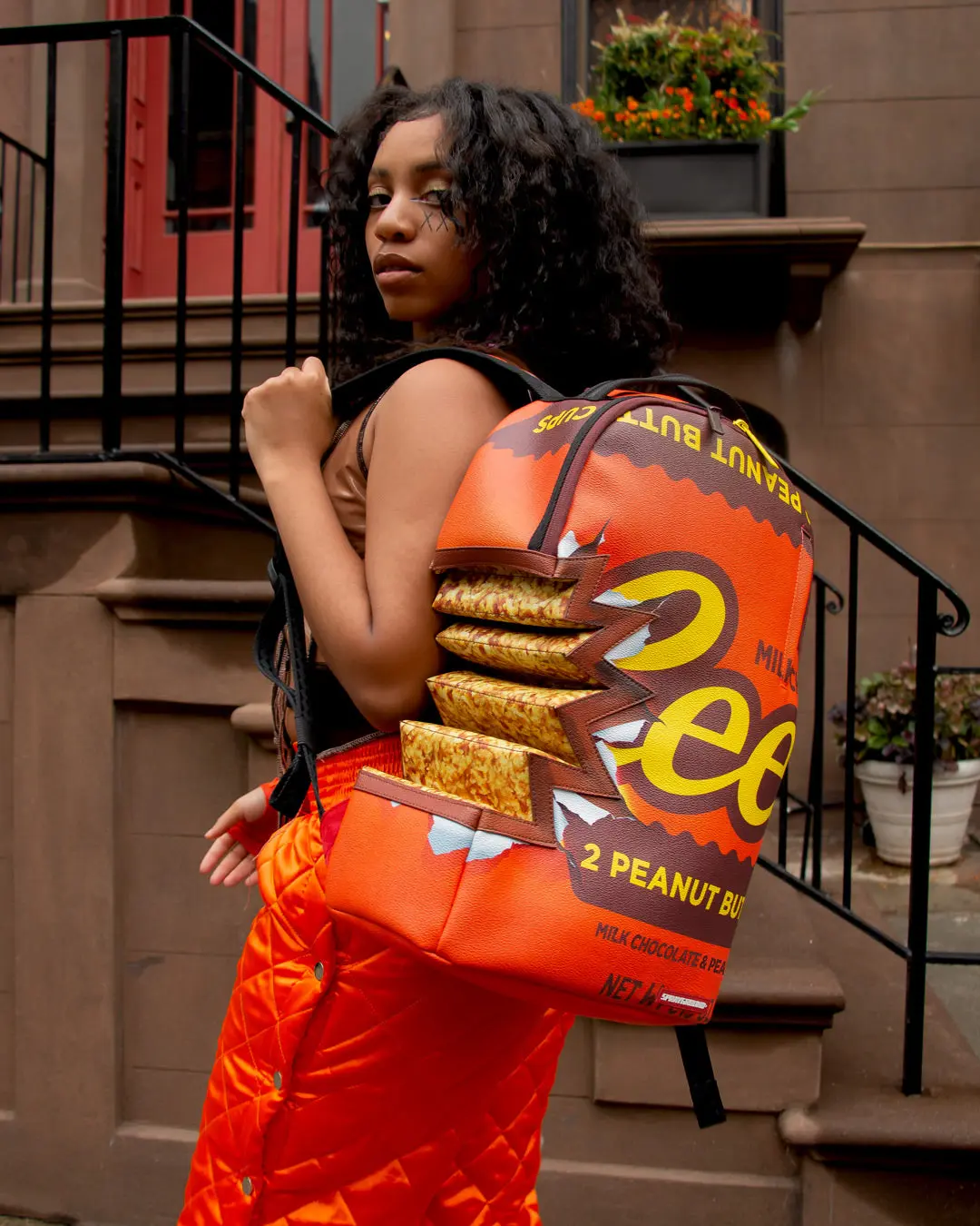 REESE'S SHARK BITE BACKPACK (DLXV) - Image 2