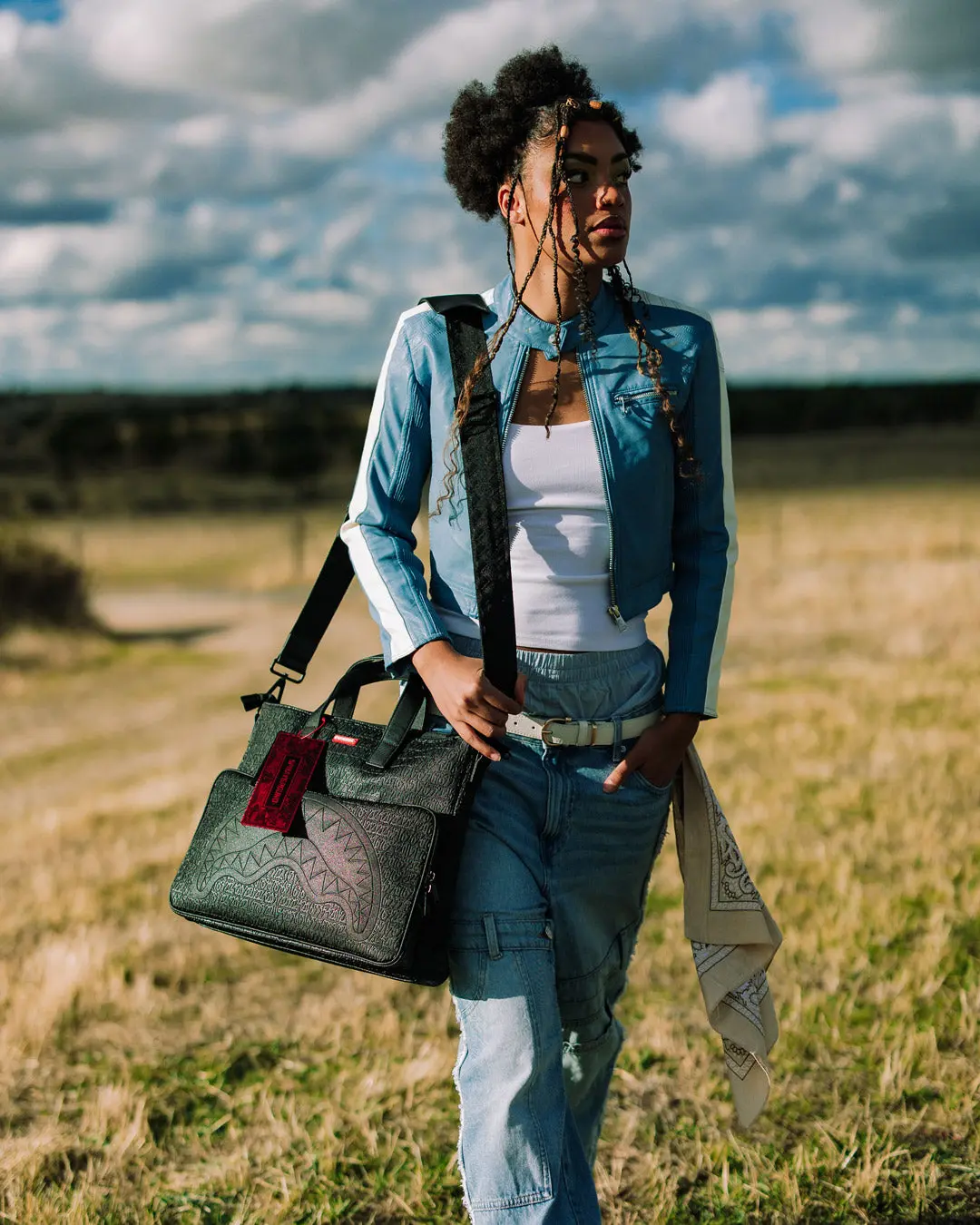 HYPERDIMENSIONAL TRAVEL BAG - Image 8
