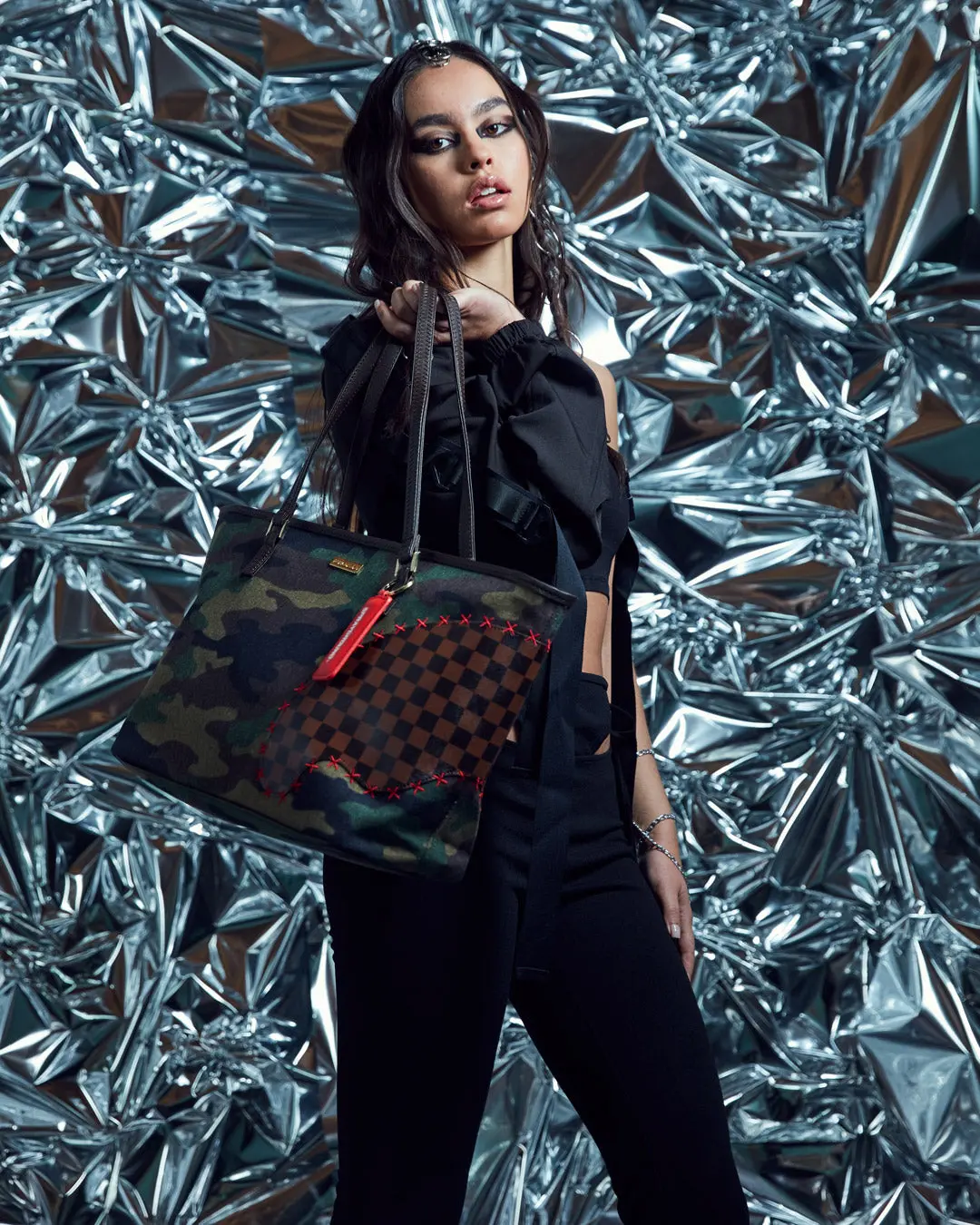 THE PARADOXX SHARK TOTE - Image 6