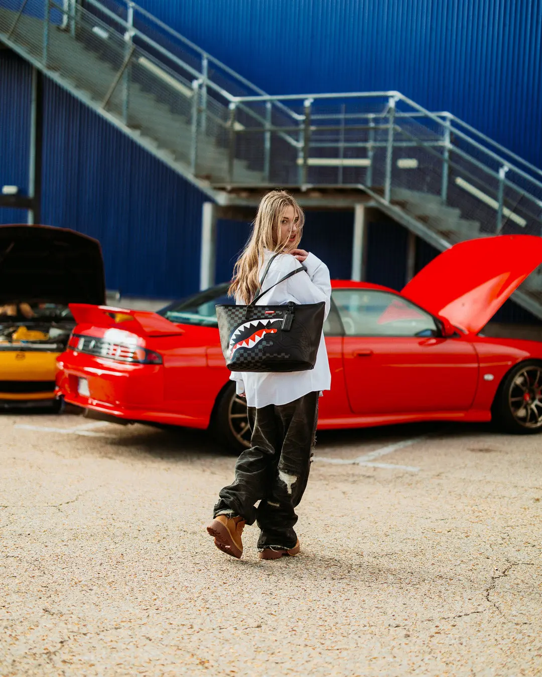 SPEED SHARK SIDE SWIPE TOTE - Image 6
