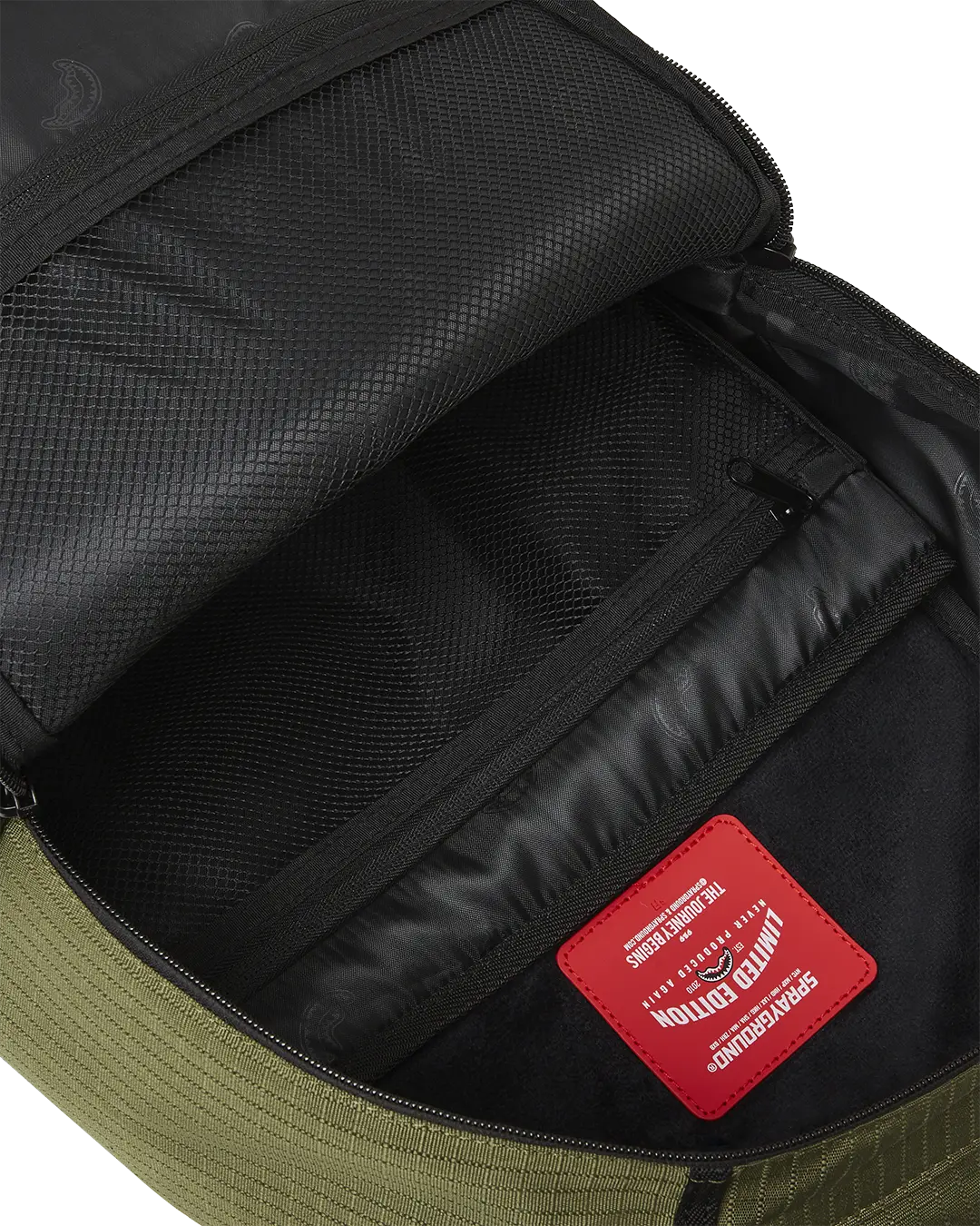 SHARK CENTRAL AIRBORNE BACKPACK - Image 12