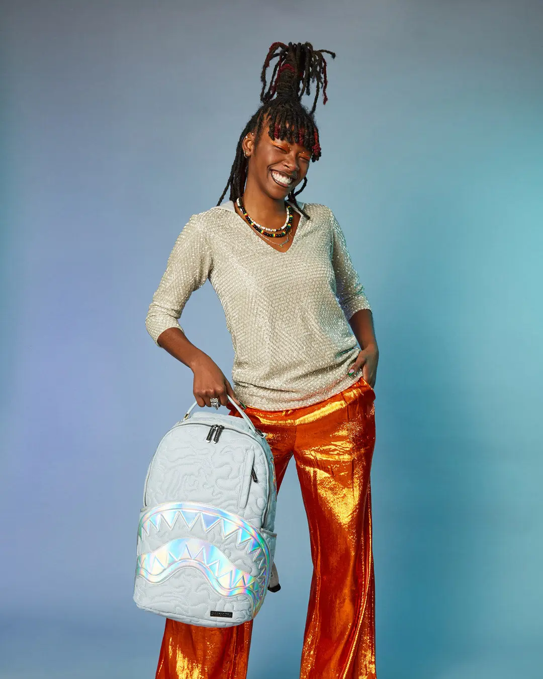 MIRASHAKU IRIDESCENT QUILT BACKPACK - Image 4