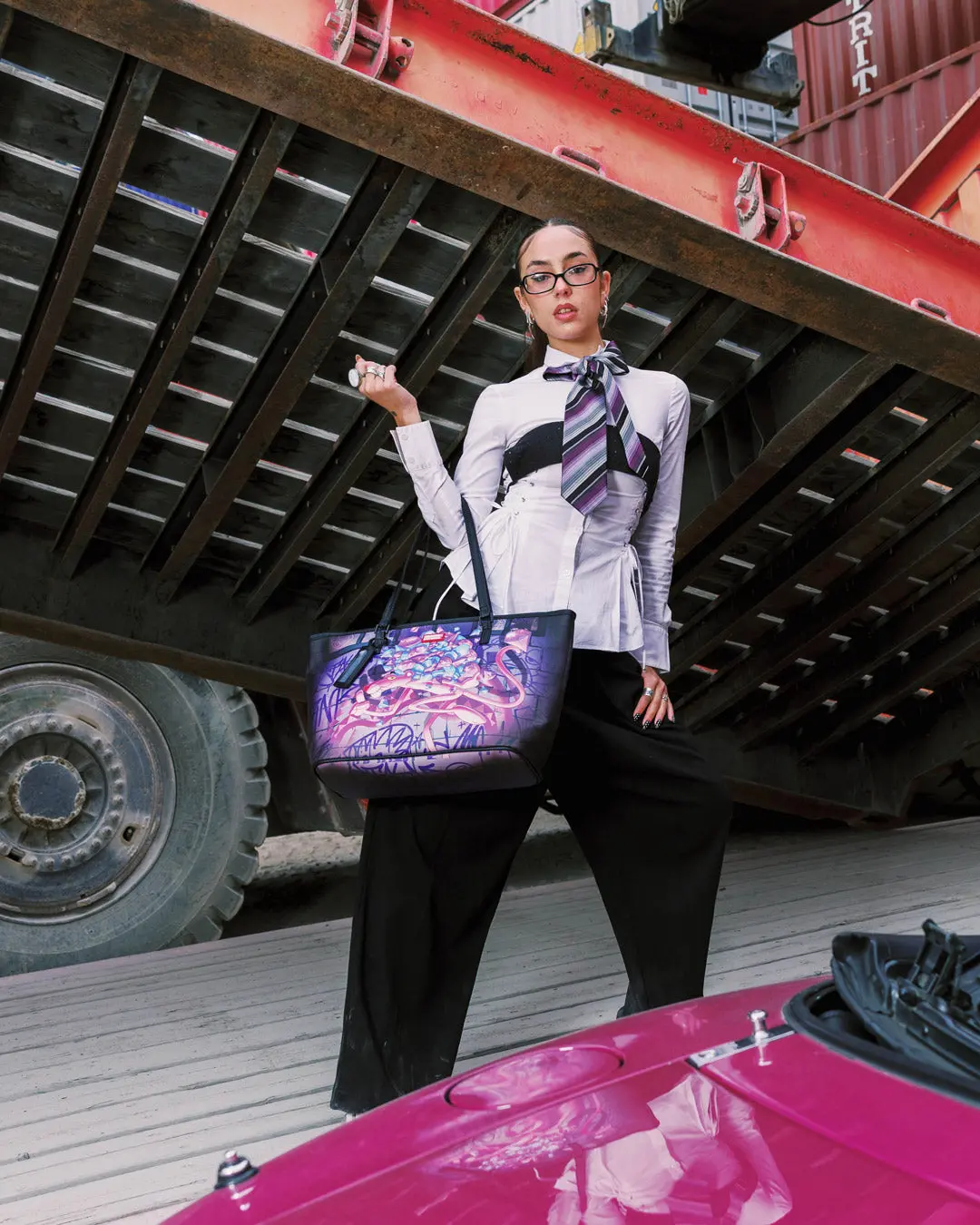 PINK PANTHER DIAMOND HEIST TOTE - Image 4