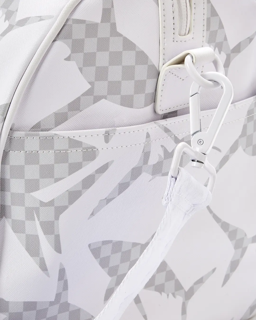 SHARK CHECK (WHITE) DUFFLE - Image 10