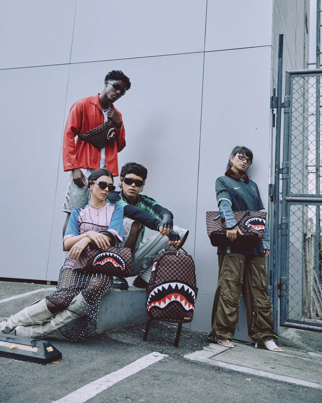 KYOTOKNIT SHARKS IN PARIS TOTE - Image 8