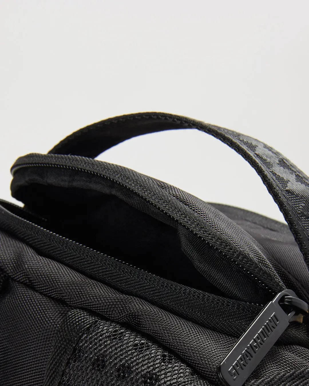 TORPEDO SHARK (NIGHT) BACKPACK - Image 8