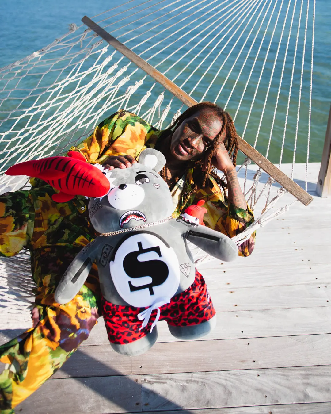 SHARK FRIENDS MONEYBEAR TEDDYBEAR BACKPACK - Image 2