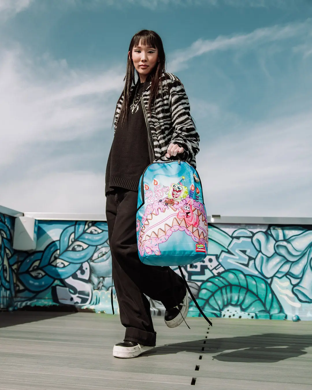 SPONGEBOB'S 25TH ANNIVERSARY DLXSR BACKPACK - Image 6