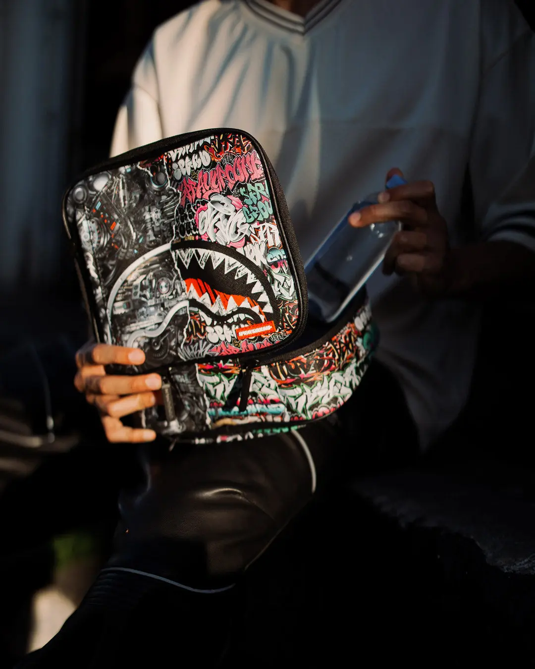 NEW CITY ANDROID LUNCHBOX - Image 2