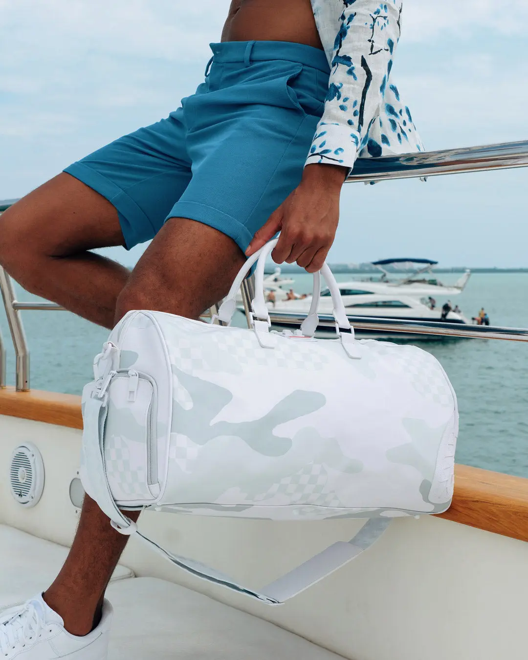 3AM LE BLANC DUFFLE - Image 2