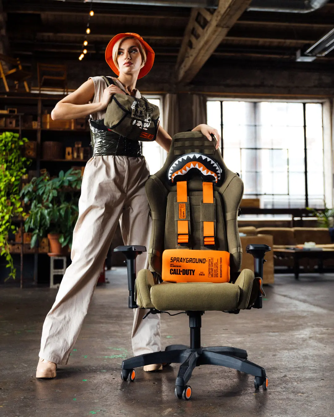 CALL OF DUTY READY FOR ACTION GAMING CHAIR - Image 14
