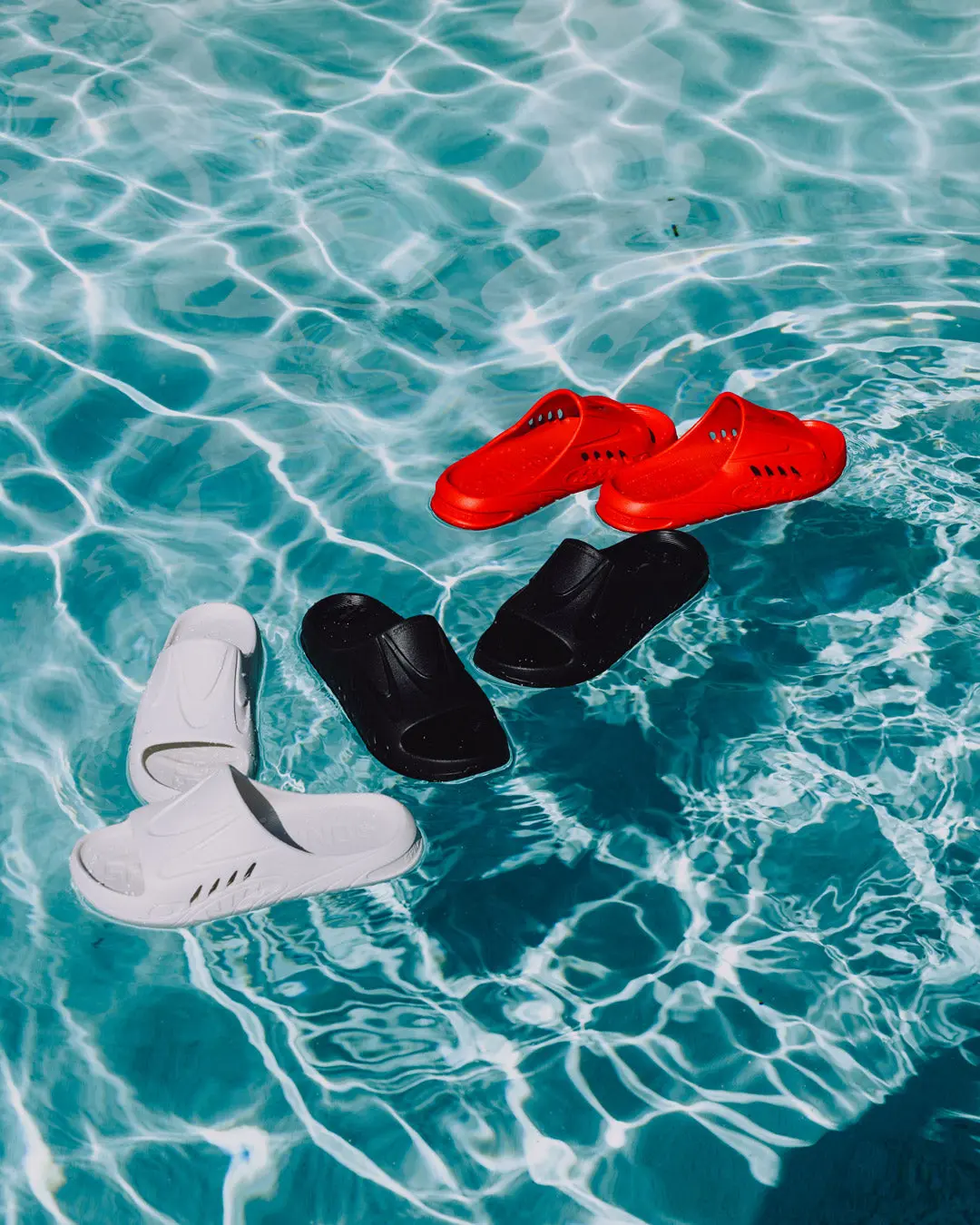 SHARK SLIDE (RED) - Image 10