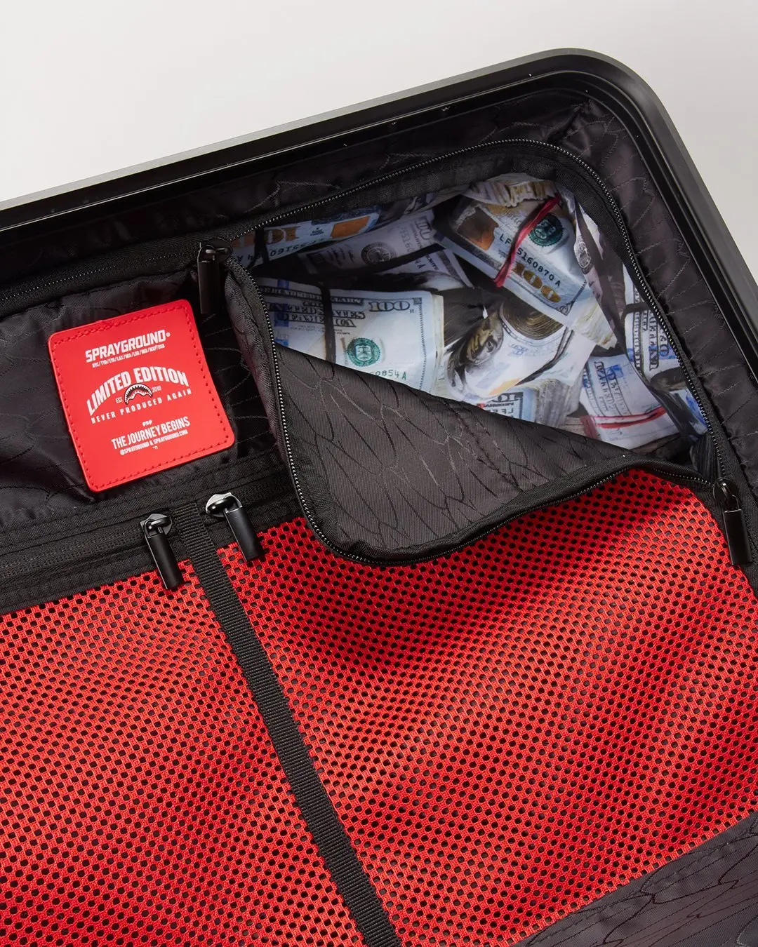 SHARKFLOWER 21.5” CARRY-ON SHARKNAUTICS LUGGAGE - Image 18