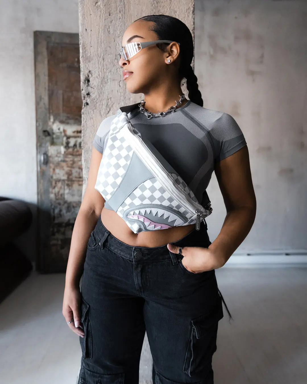 AIR TO THE THRONE JETSET SAVVY CROSSBODY - Image 2