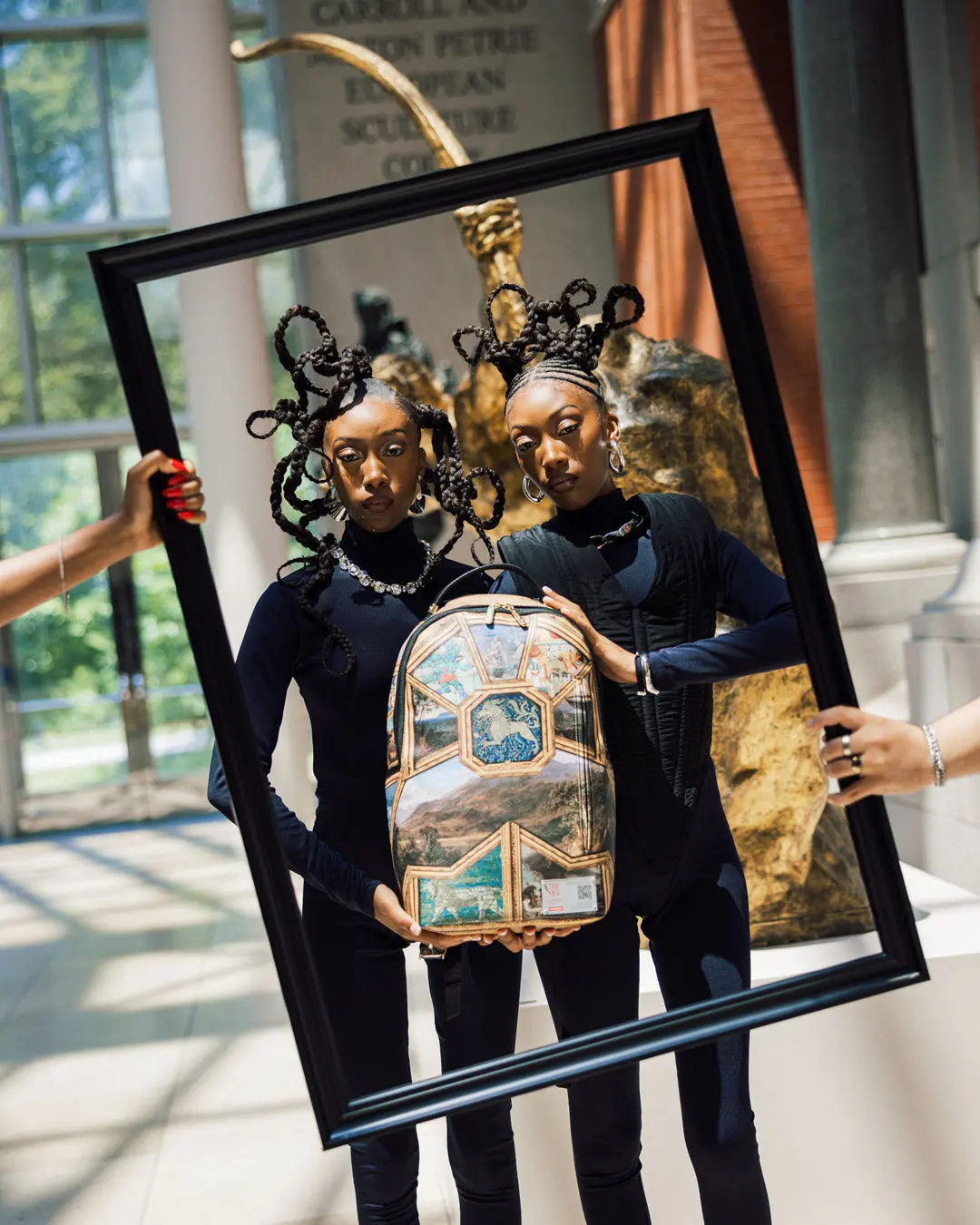 THE MET MASTERPIECES BACKPACK - Image 14