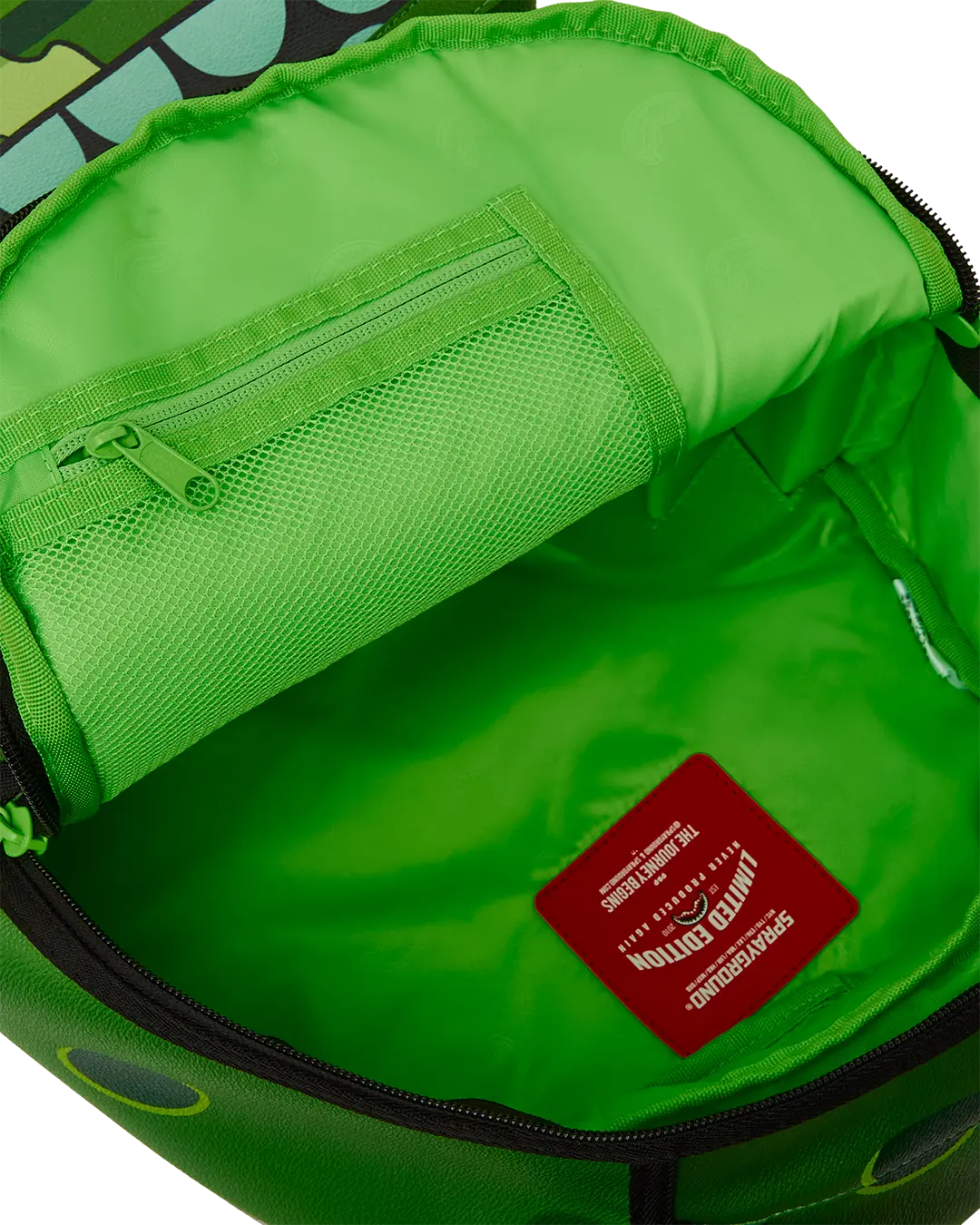 RICK & MORTY PICKLE SHARKBITE BACKPACK (DLXV) - Image 9