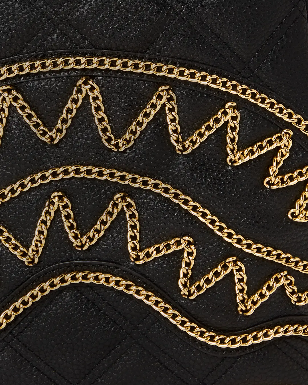 NOIR QUILT GOLD CHAIN SHARK SAVAGE BACKPACK - Image 10