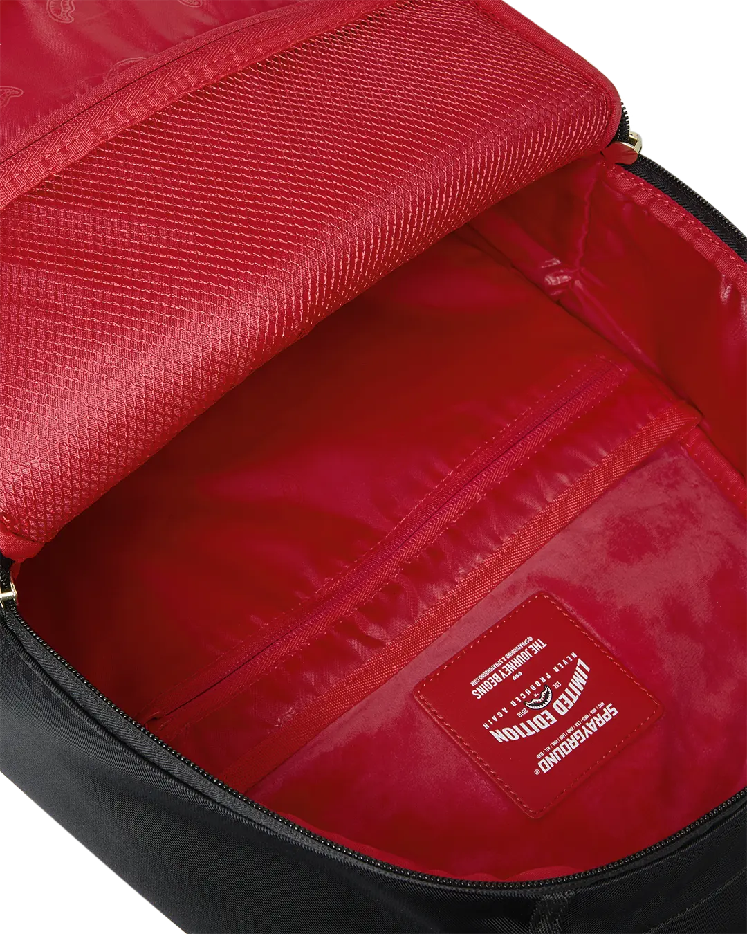 SHARK CENTRAL BANK BACKPACK - Image 11