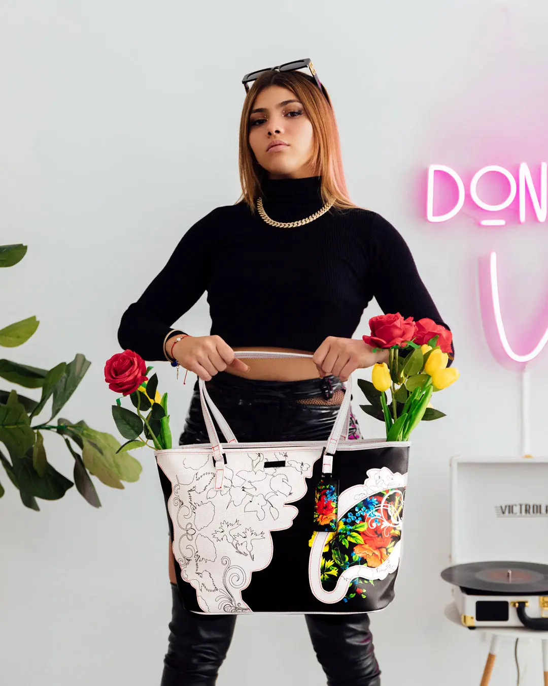 THE FLORAL CUT TOTE - Image 8