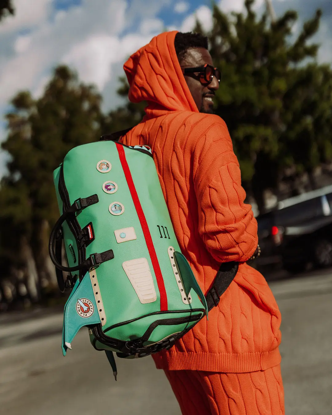 FUTURAMA PLANET EXPRESS PACK DUFFLE - Image 8