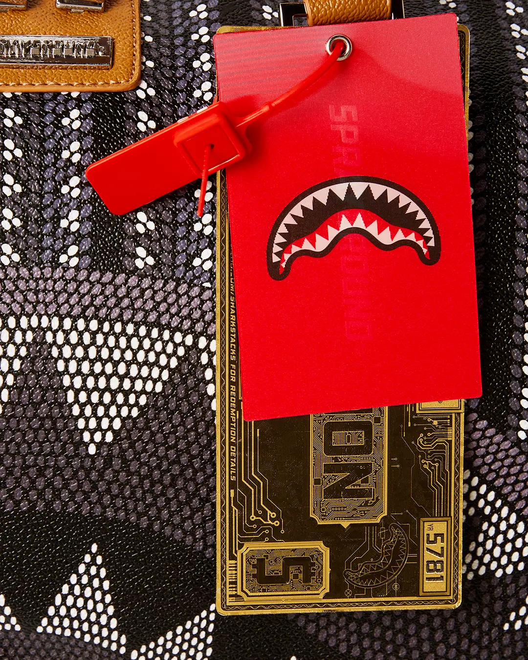 ILLUCHAINS DUFFLE - Image 14