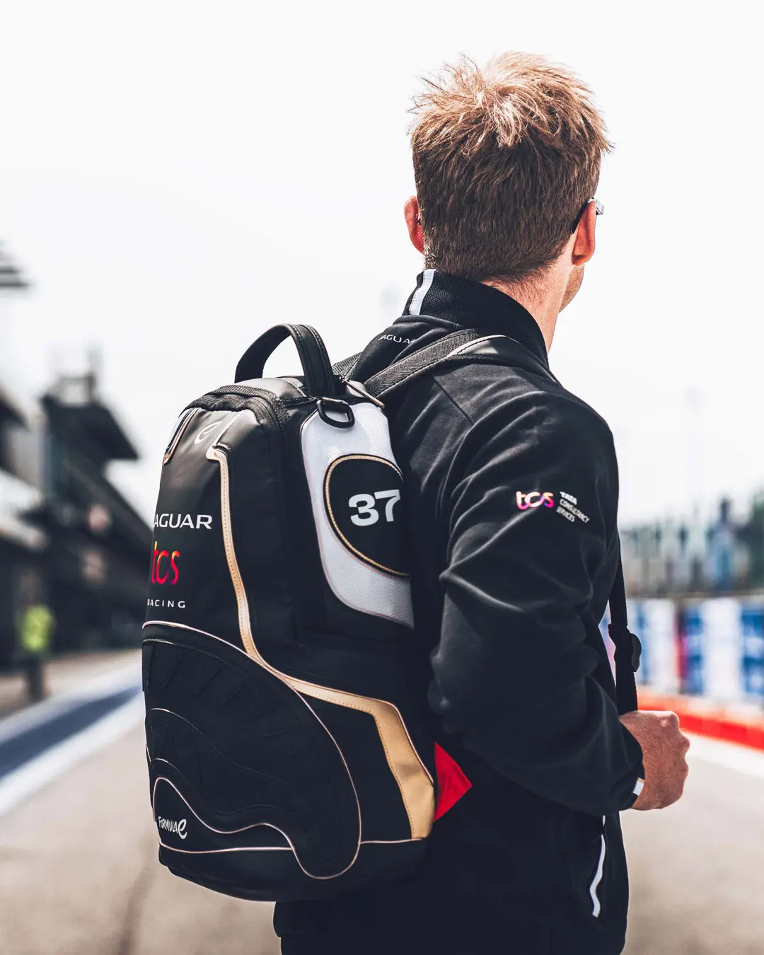 FORMULA-E JAGUAR LED BACKPACK - Image 2