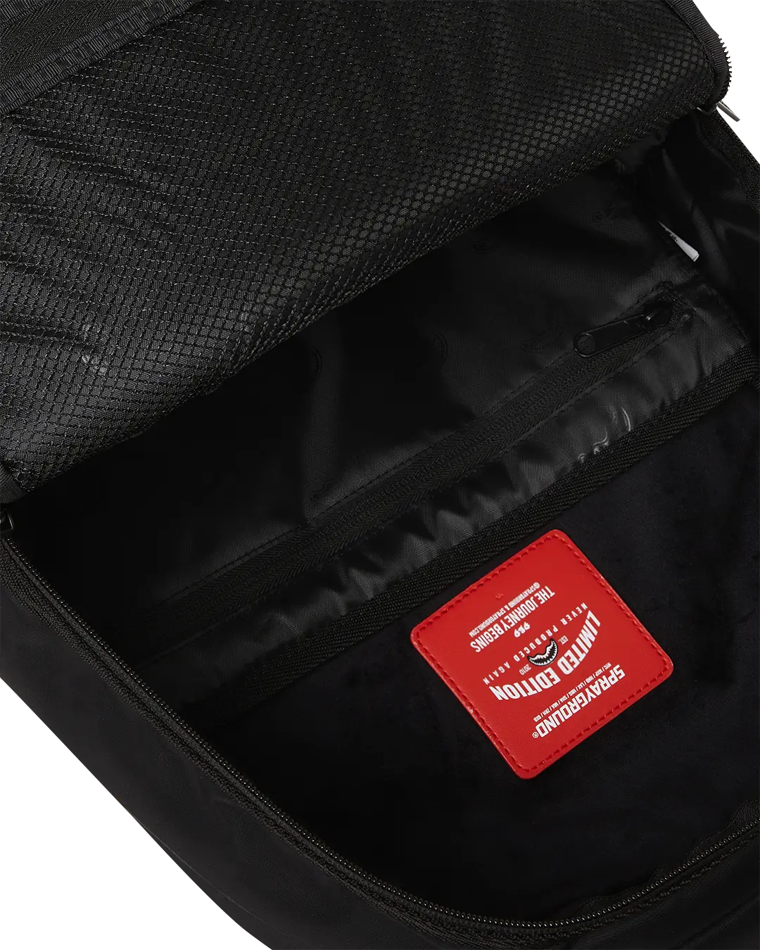 SHARK CENTRAL DANGER ZONE BACKPACK - Image 12
