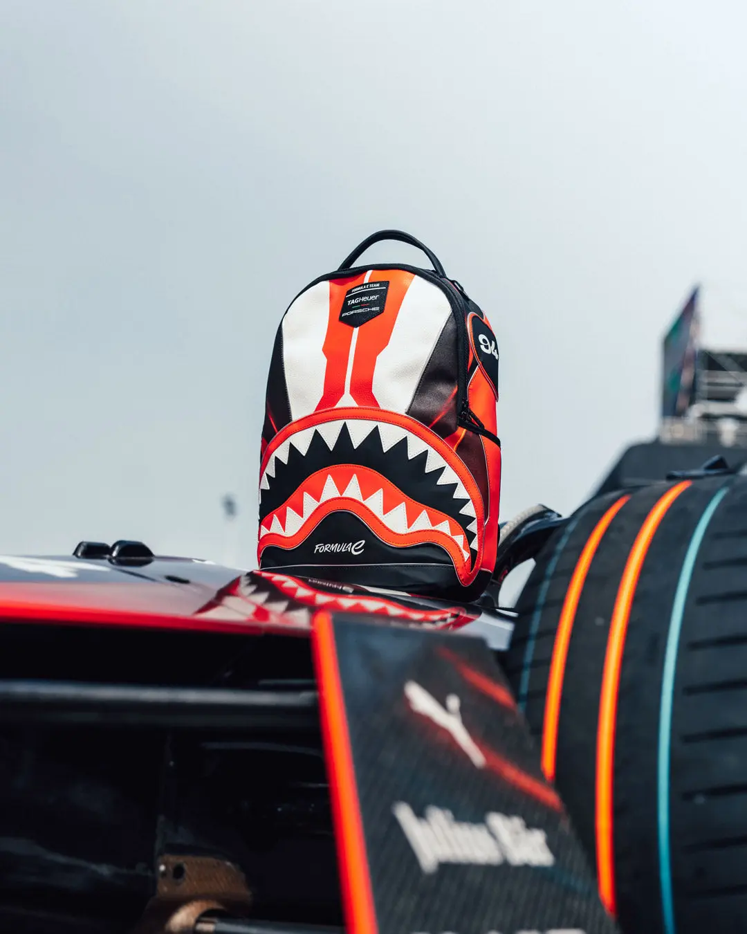 FORMULA-E PORSCHE LED BACKPACK - Image 18