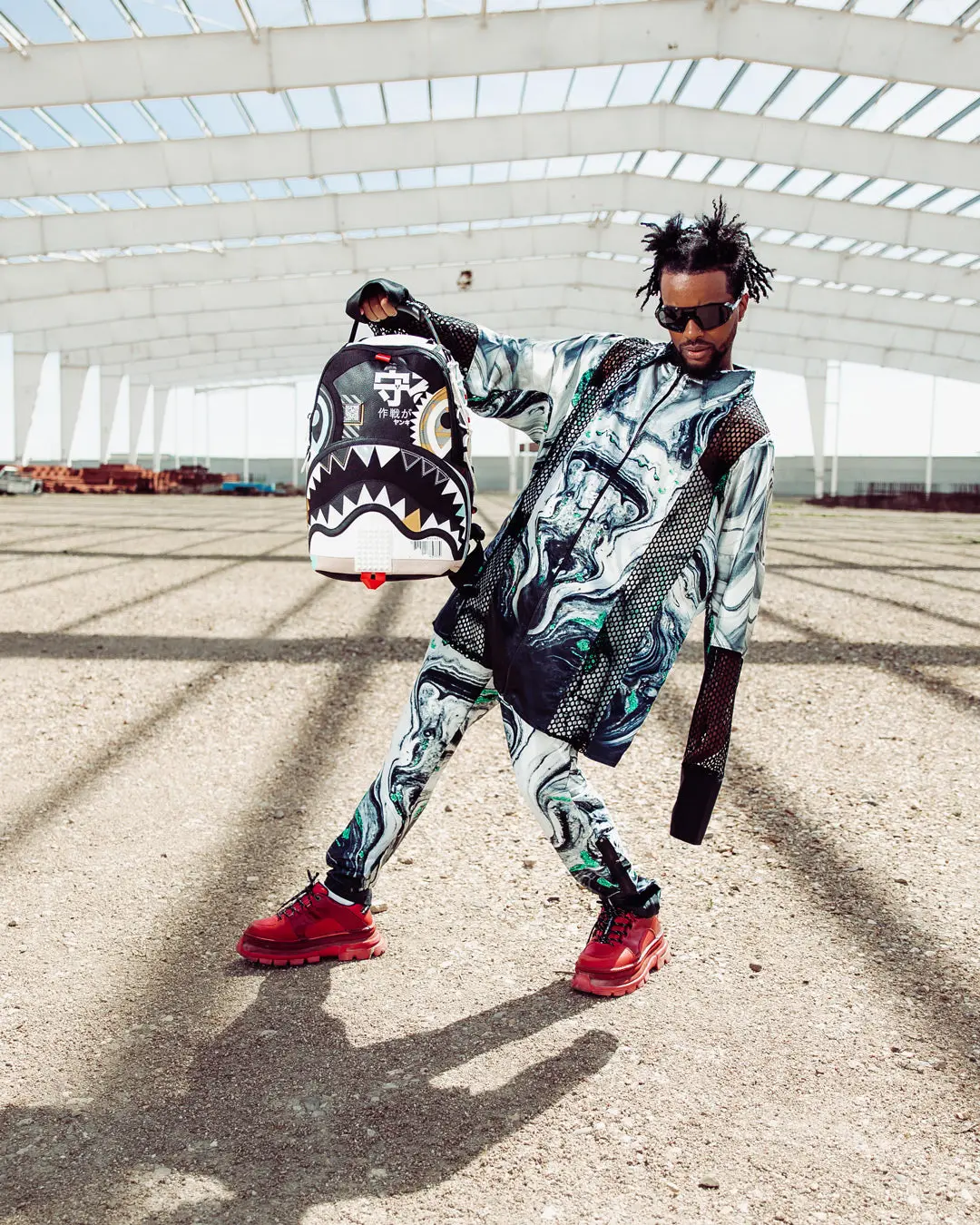 V2 ULTIMATE BACKPACK (DLXV) - Image 2