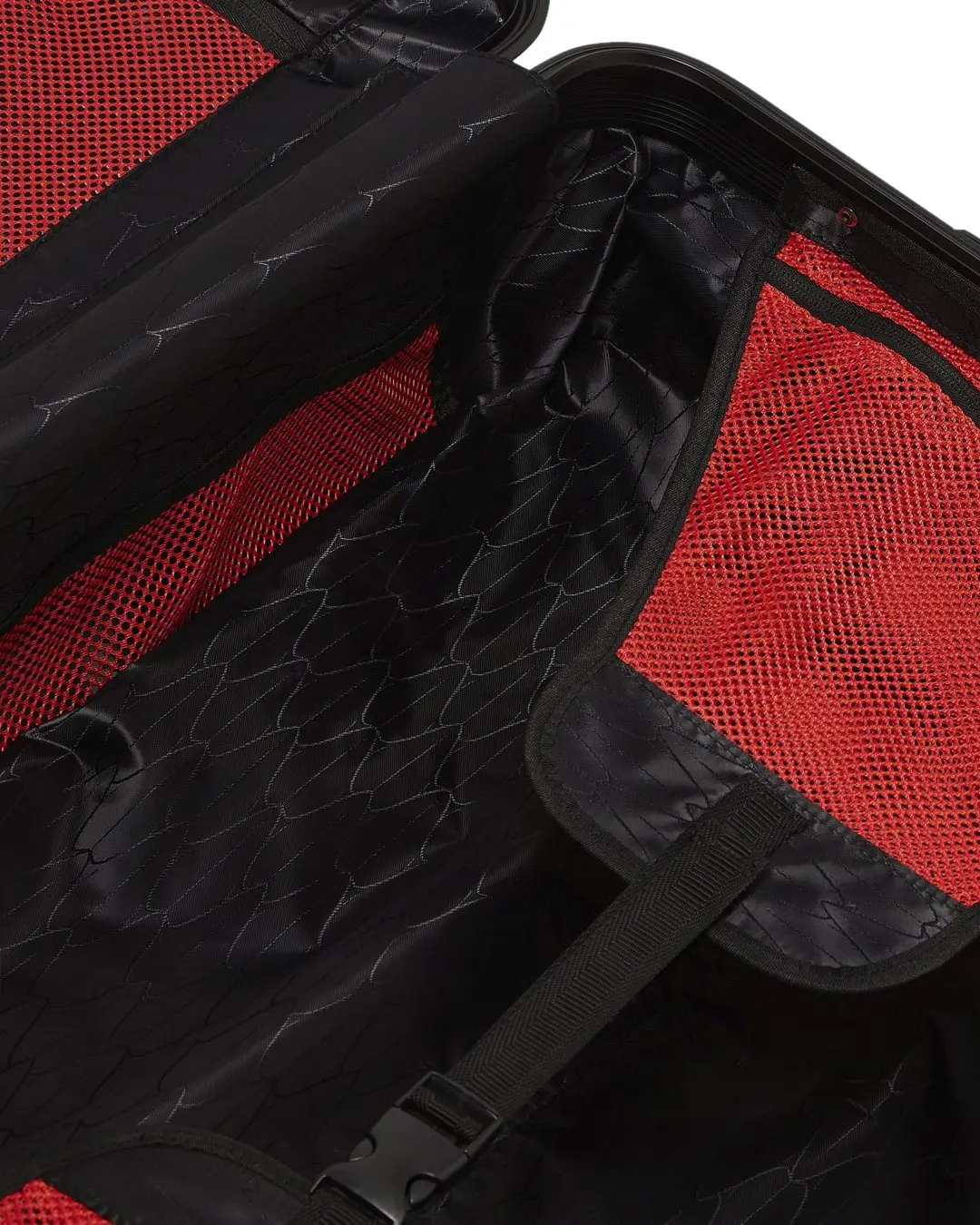 MAMA I MADE IT SHARKITECTURE HARDSHELL FULL-SIZE LUGGAGE - Image 17
