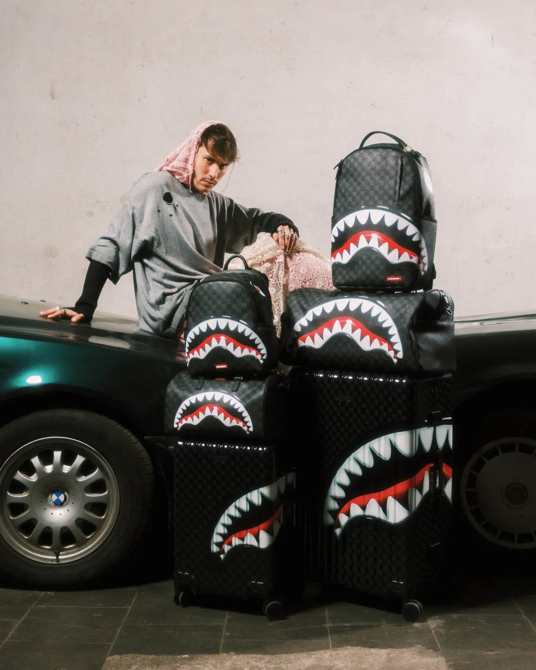 SHARKS IN PARIS HYPER PUFF MINI DUFFLE - Image 4
