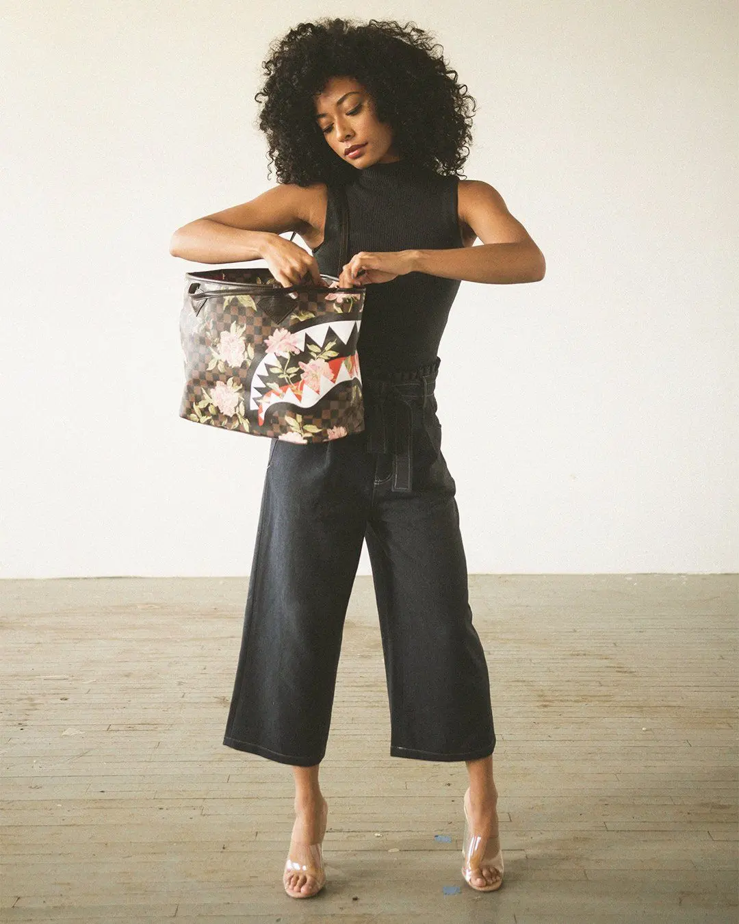 SHARKFLOWER TOTE - Image 4