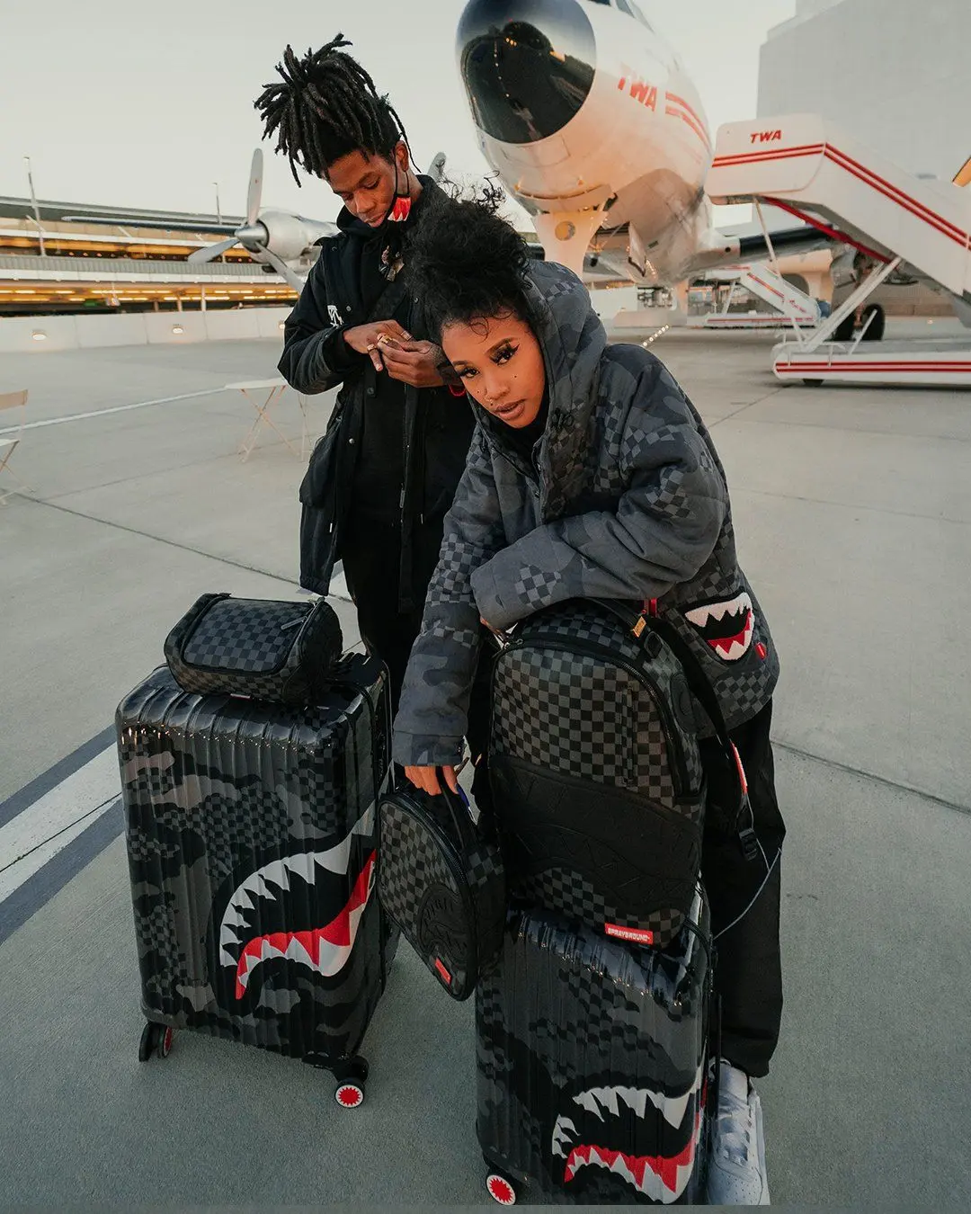 3AM SHARKNAUTICS 2 PC LUGGAGE SET - Image 12