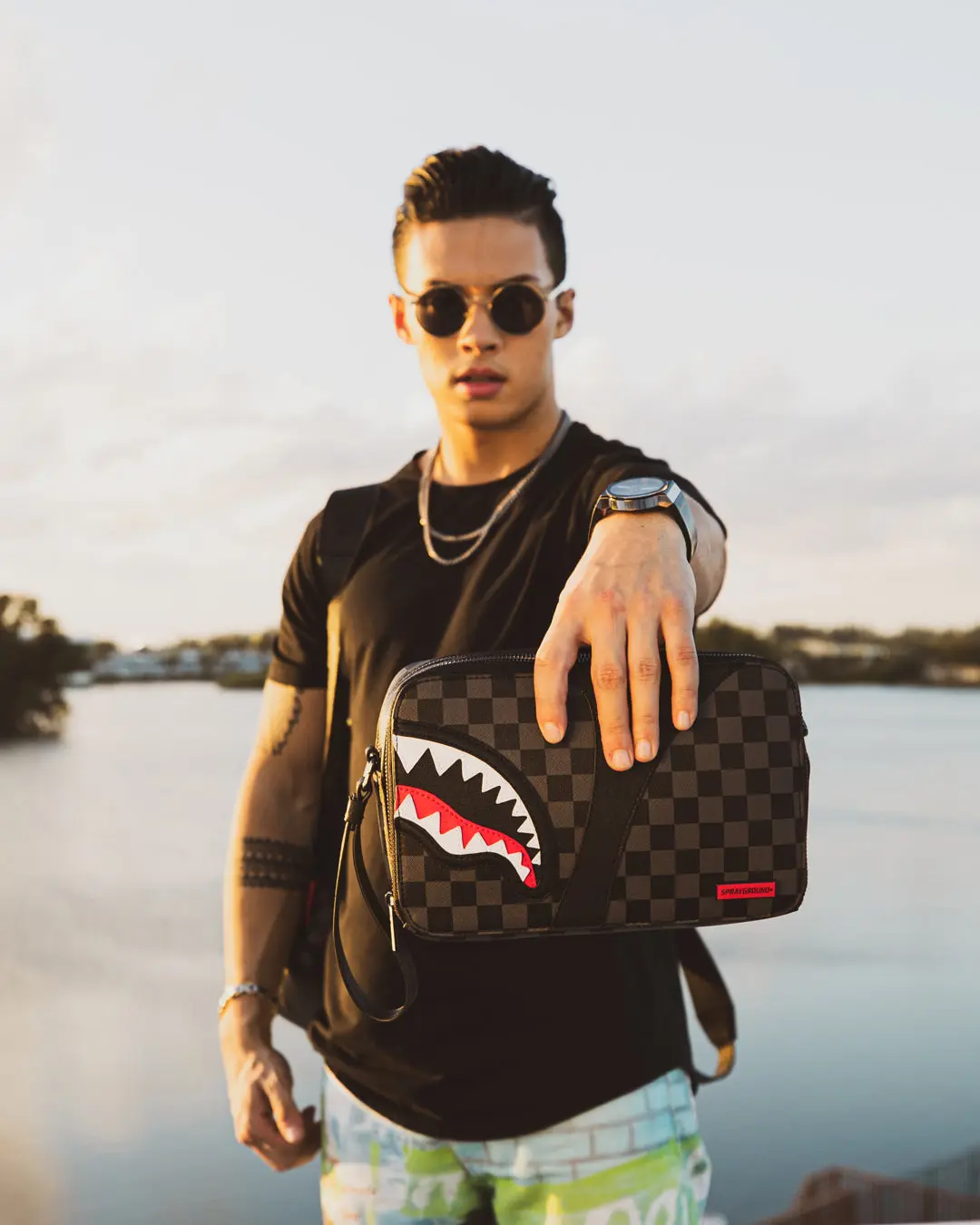HENNY AIIR TO THE THRONE TOILETRY BAG - Image 2