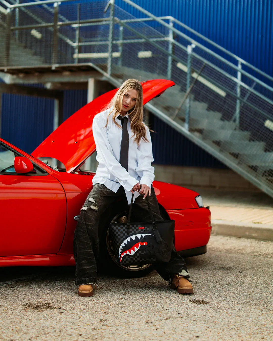 SPEED SHARK SIDE SWIPE TOTE - Image 4
