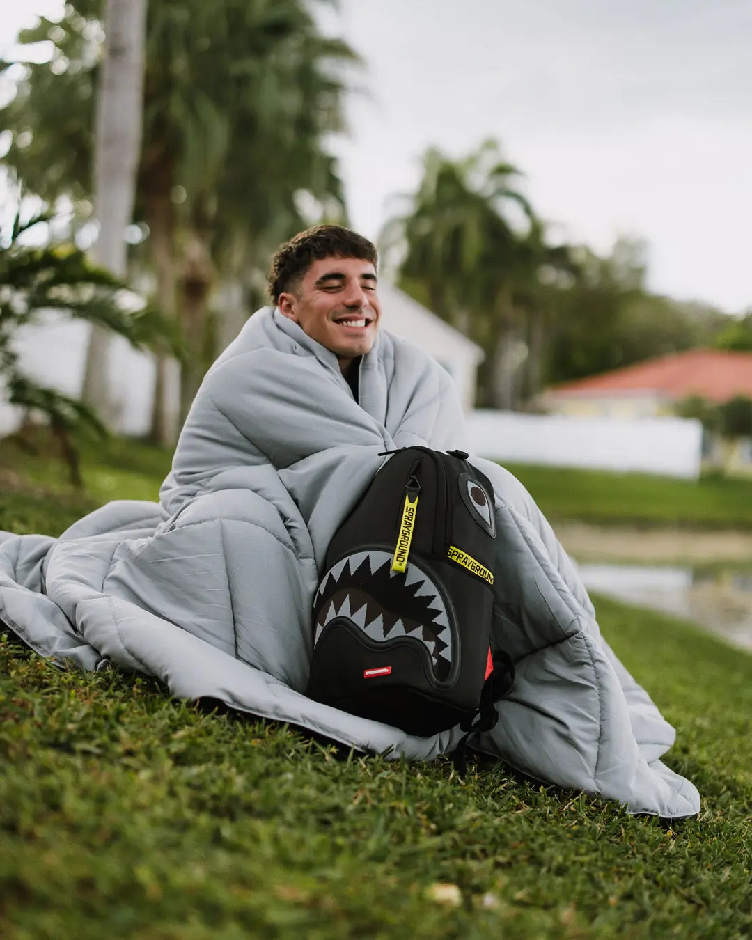 SHARK CENTRAL PARACHUTE DLX SATIN BACKPACK - Image 2